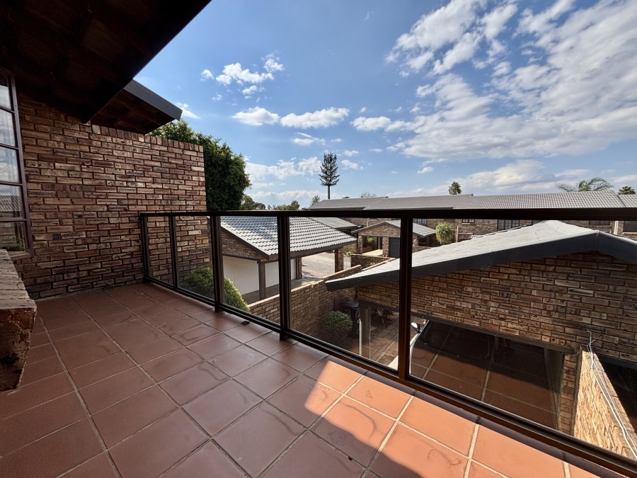 2 Bedroom Property for Sale in Weltevreden Park Gauteng