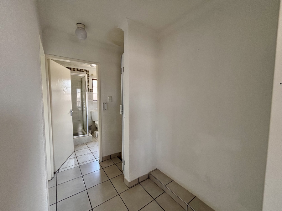 2 Bedroom Property for Sale in Weltevreden Park Gauteng