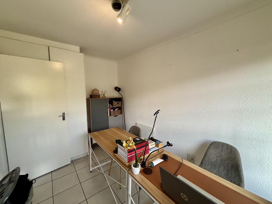 2 Bedroom Property for Sale in Weltevreden Park Gauteng
