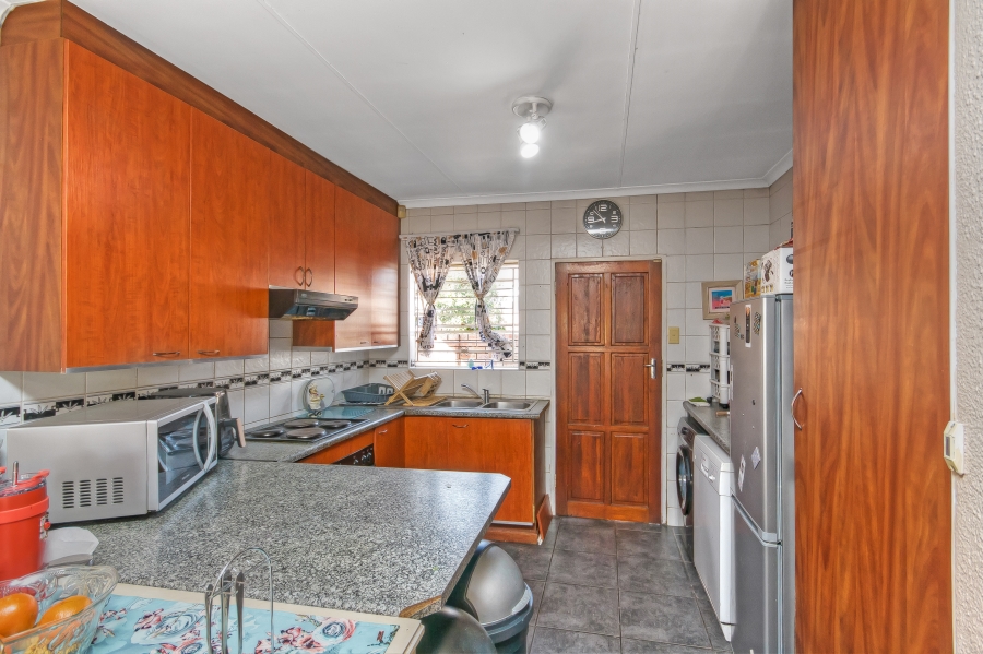 3 Bedroom Property for Sale in Kyalami Hills Gauteng