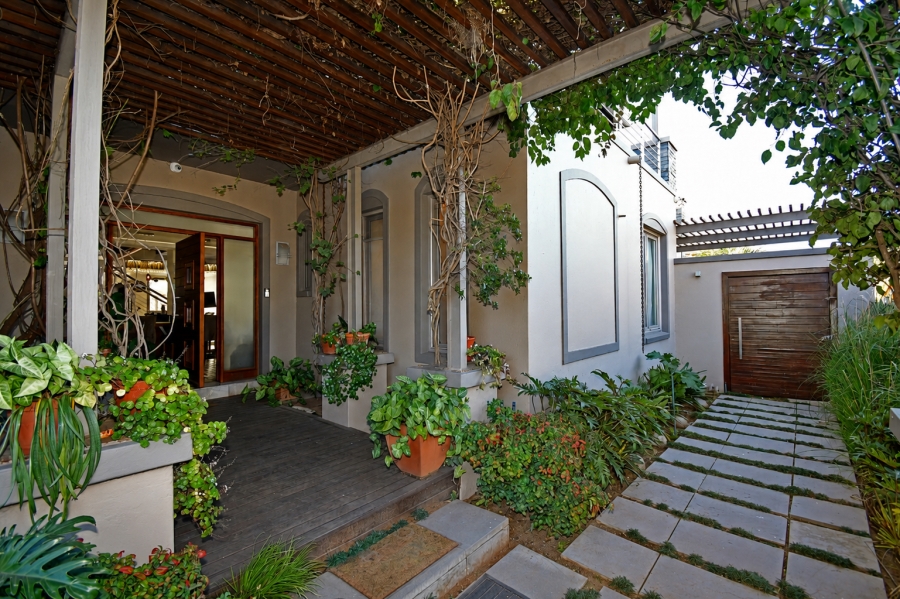 4 Bedroom Property for Sale in Blue Valley Golf Estate Gauteng
