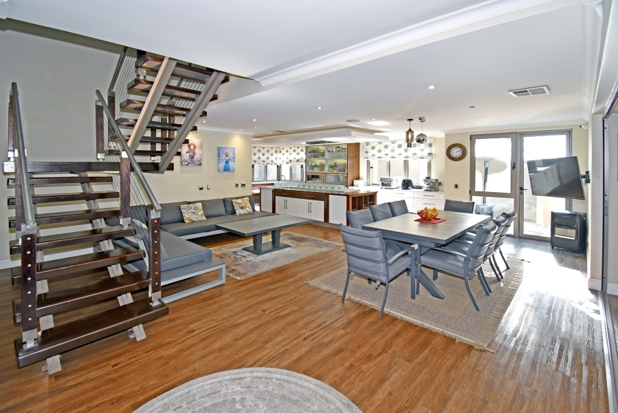 4 Bedroom Property for Sale in Blue Valley Golf Estate Gauteng