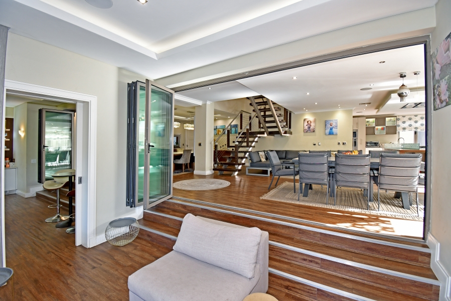 4 Bedroom Property for Sale in Blue Valley Golf Estate Gauteng