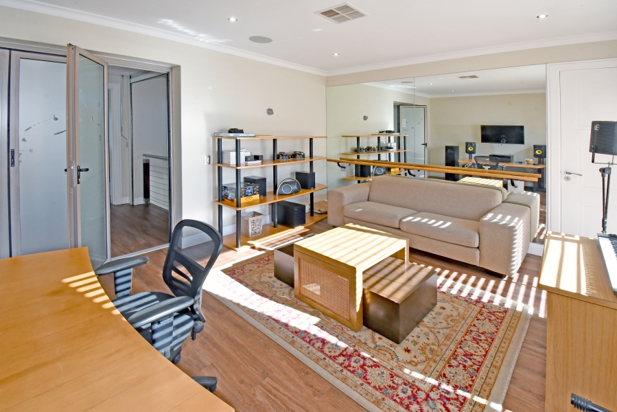 4 Bedroom Property for Sale in Blue Valley Golf Estate Gauteng
