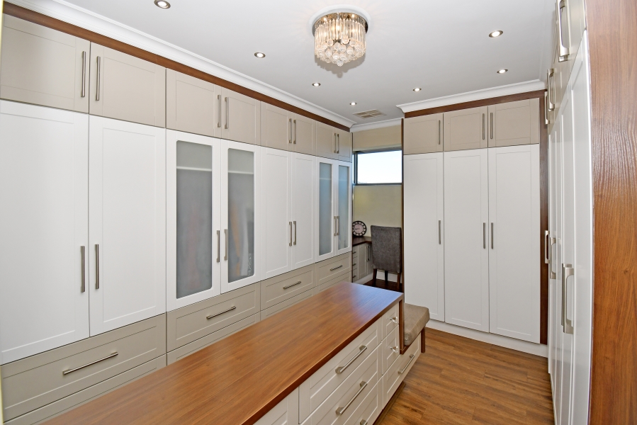 4 Bedroom Property for Sale in Blue Valley Golf Estate Gauteng