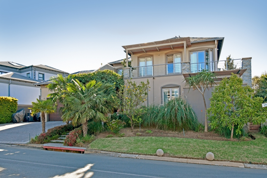 4 Bedroom Property for Sale in Blue Valley Golf Estate Gauteng