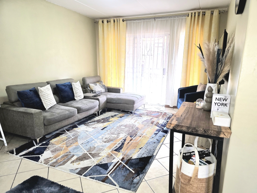 2 Bedroom Property for Sale in Noordwyk Gauteng
