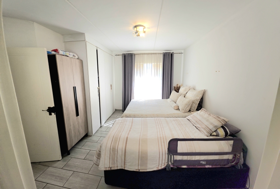 2 Bedroom Property for Sale in Noordwyk Gauteng