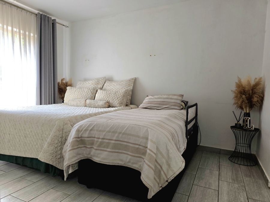 2 Bedroom Property for Sale in Noordwyk Gauteng