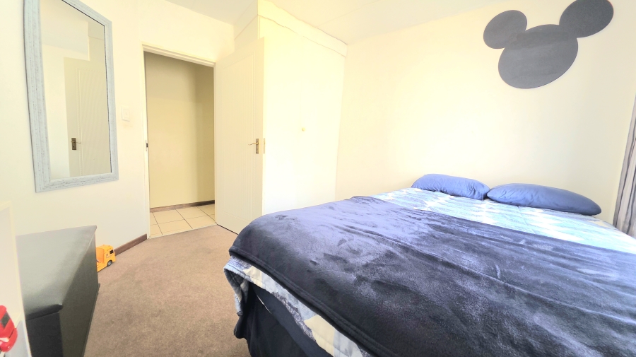 2 Bedroom Property for Sale in Noordwyk Gauteng