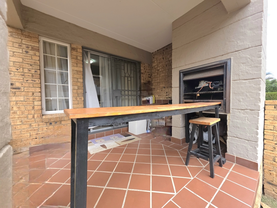 2 Bedroom Property for Sale in Noordwyk Gauteng