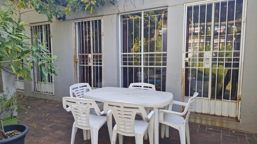 3 Bedroom Property for Sale in Auckland Park Gauteng