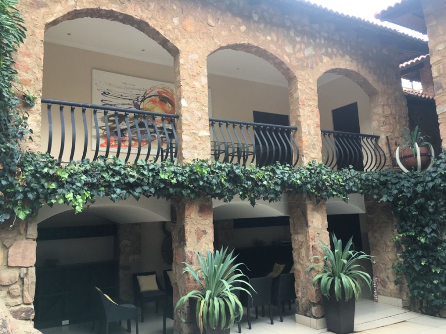 5 Bedroom Property for Sale in Houghton Estate Gauteng