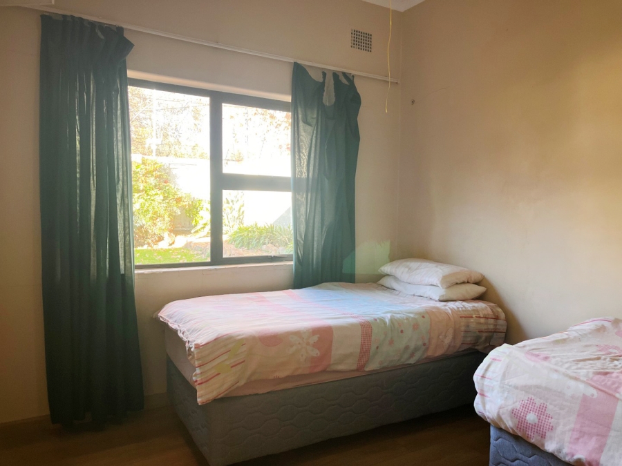 6 Bedroom Property for Sale in Norwood Gauteng