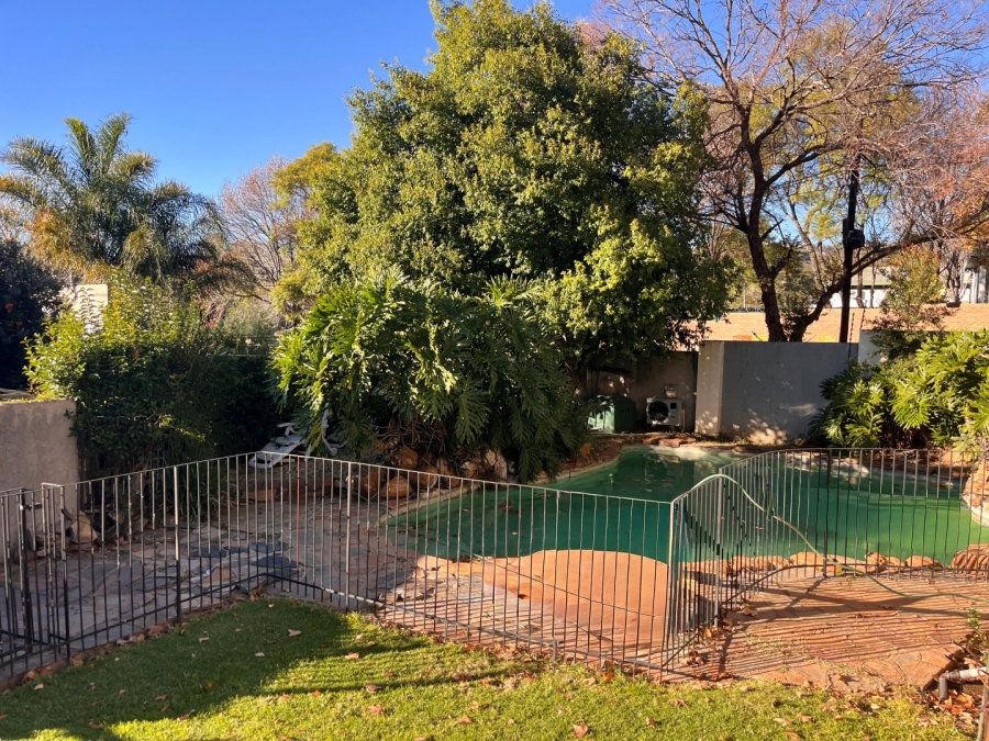 6 Bedroom Property for Sale in Norwood Gauteng