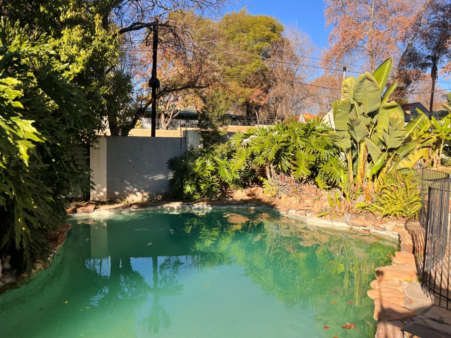 6 Bedroom Property for Sale in Norwood Gauteng