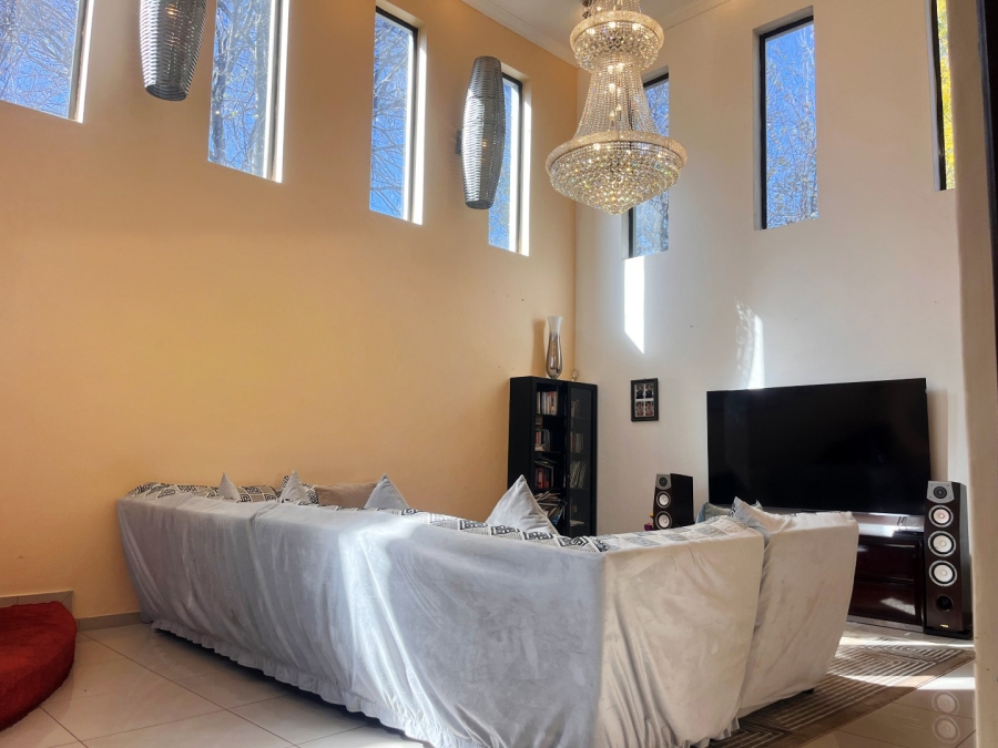 4 Bedroom Property for Sale in Highlands North Gauteng