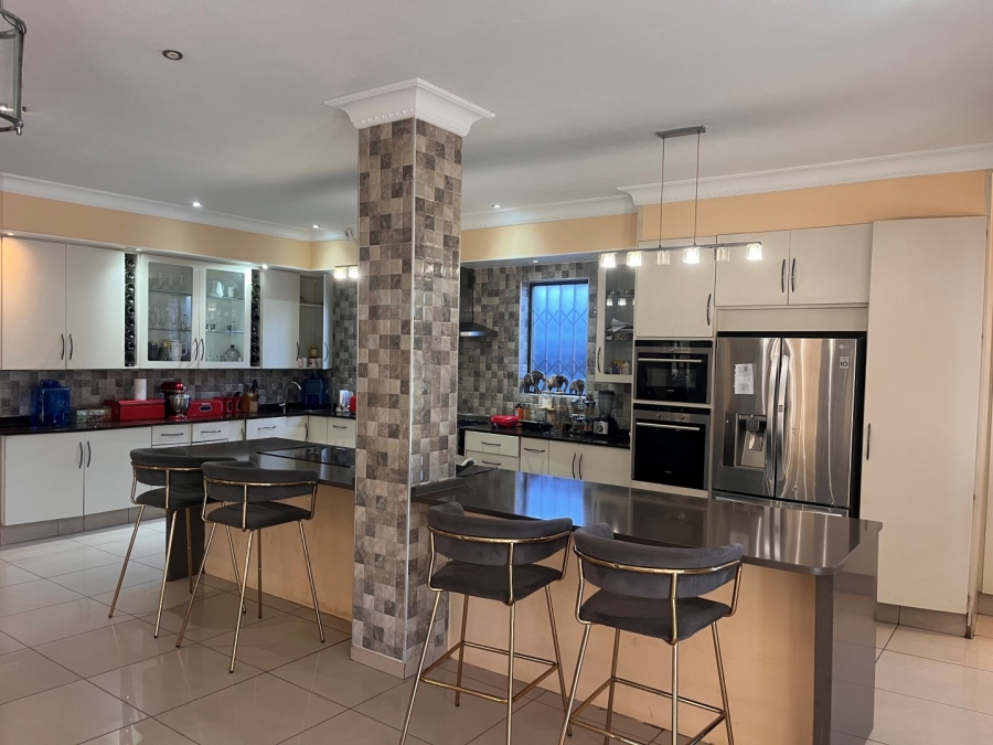 4 Bedroom Property for Sale in Highlands North Gauteng