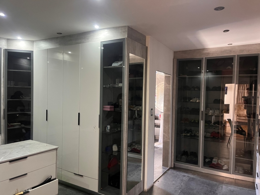 4 Bedroom Property for Sale in Highlands North Gauteng