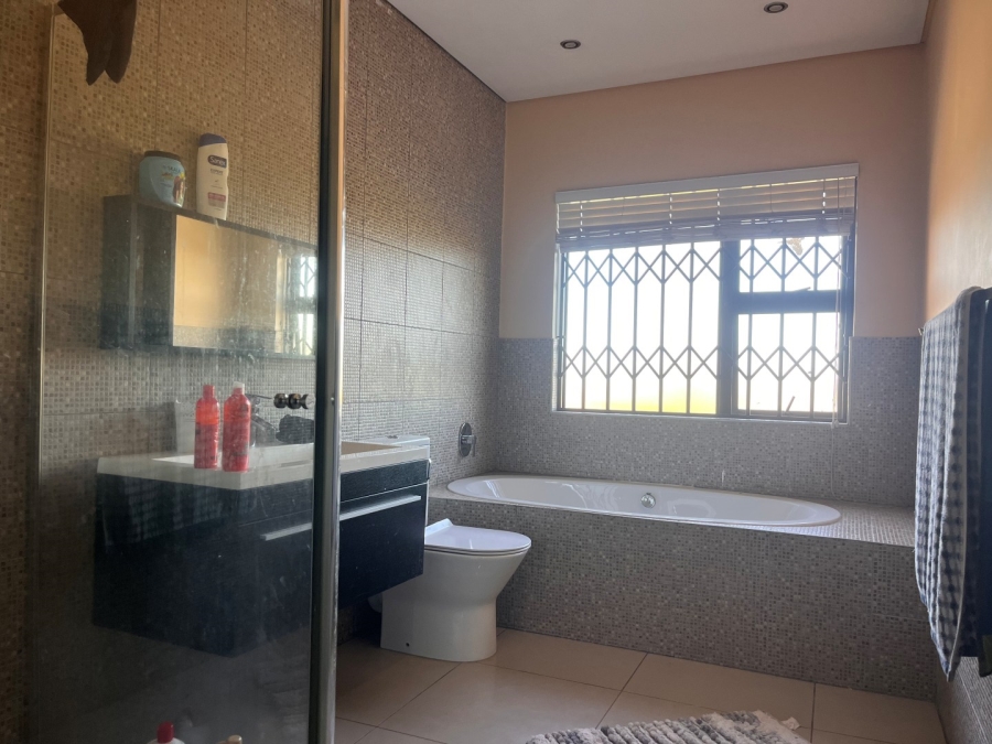 4 Bedroom Property for Sale in Highlands North Gauteng