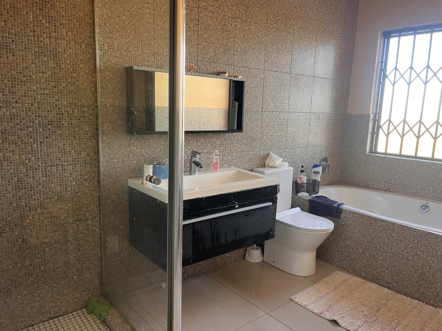 4 Bedroom Property for Sale in Highlands North Gauteng