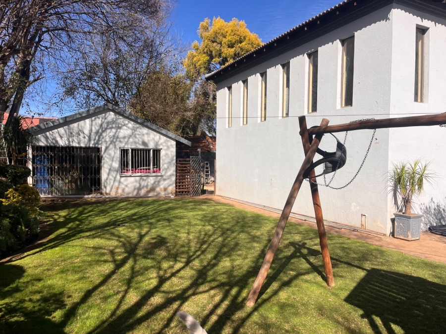 4 Bedroom Property for Sale in Highlands North Gauteng