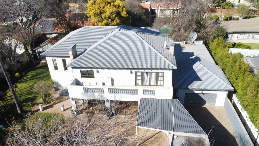 4 Bedroom Property for Sale in Highlands North Gauteng