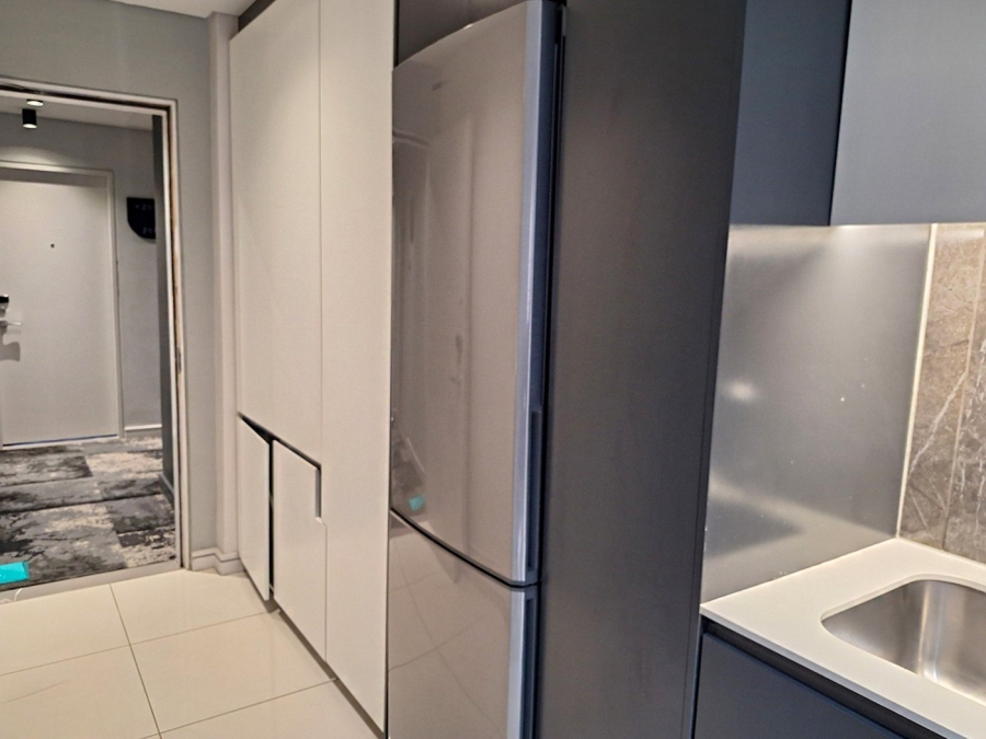 1 Bedroom Property for Sale in Sandown Gauteng