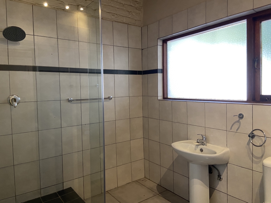 To Let 1 Bedroom Property for Rent in Darrenwood Gauteng