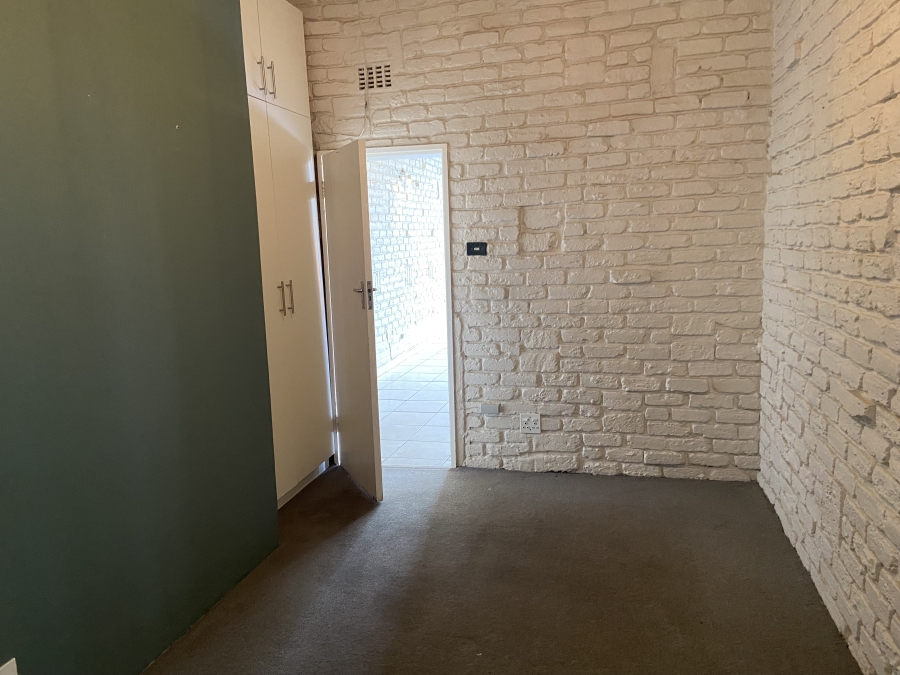 To Let 1 Bedroom Property for Rent in Darrenwood Gauteng
