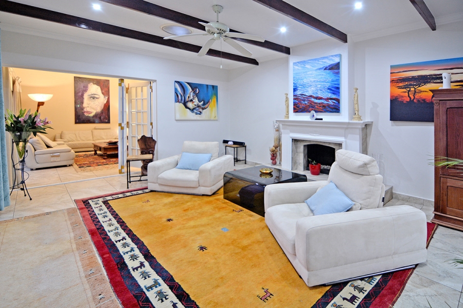 5 Bedroom Property for Sale in Bryanston Gauteng