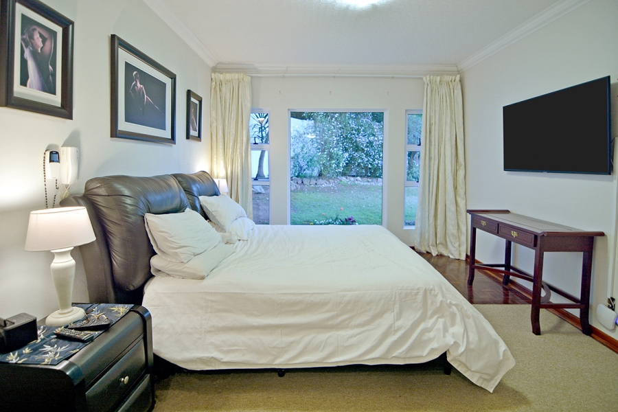 5 Bedroom Property for Sale in Bryanston Gauteng