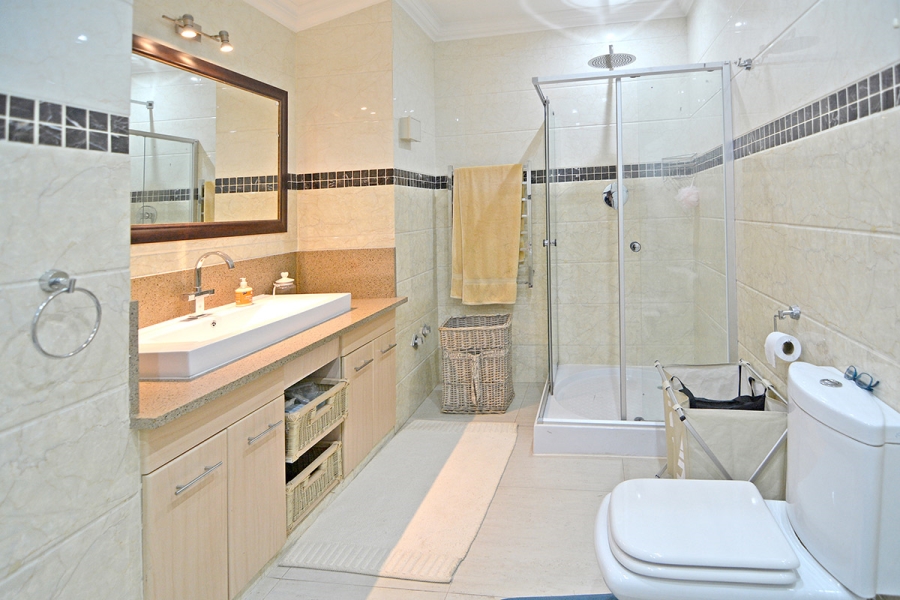 5 Bedroom Property for Sale in Bryanston Gauteng