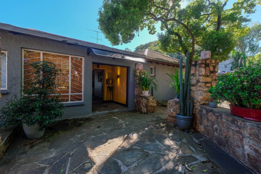 6 Bedroom Property for Sale in Houghton Estate Gauteng