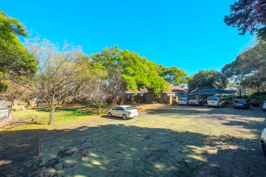 6 Bedroom Property for Sale in Houghton Estate Gauteng
