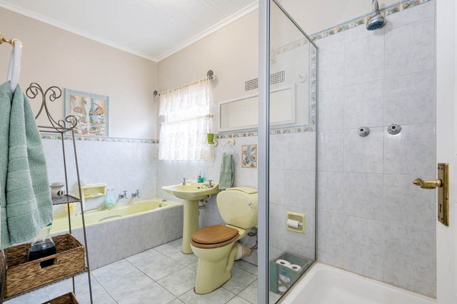4 Bedroom Property for Sale in Pine Park Gauteng