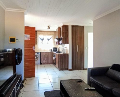 2 Bedroom Property for Sale in Andeon Gauteng