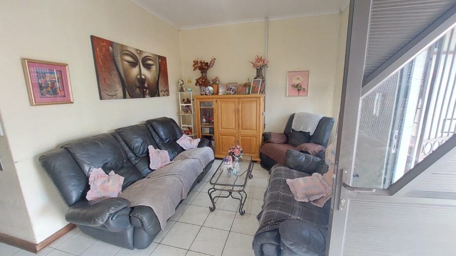 4 Bedroom Property for Sale in Breaunanda Gauteng