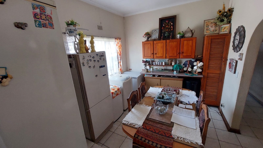 4 Bedroom Property for Sale in Breaunanda Gauteng