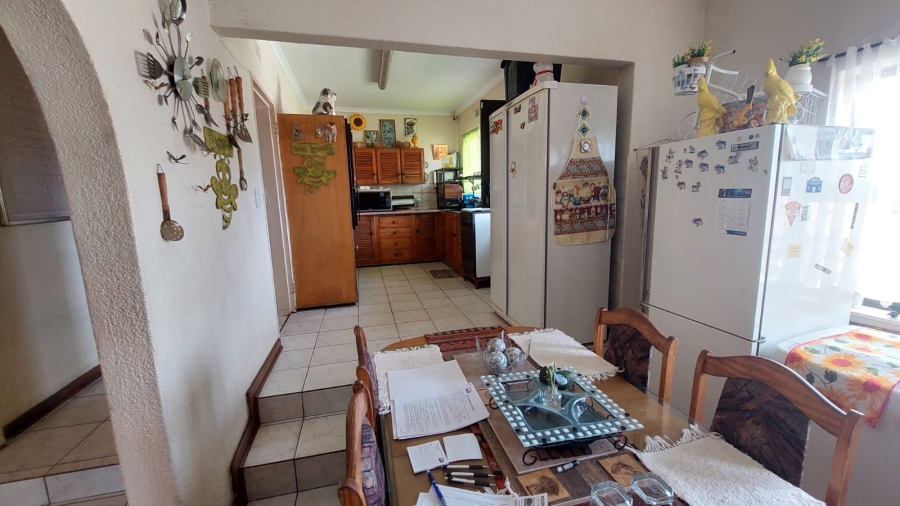 4 Bedroom Property for Sale in Breaunanda Gauteng