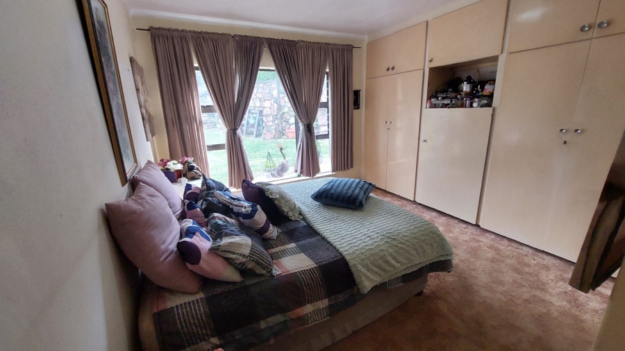 4 Bedroom Property for Sale in Breaunanda Gauteng