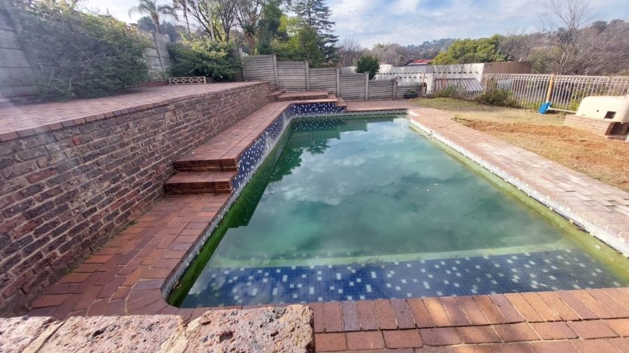 4 Bedroom Property for Sale in Breaunanda Gauteng