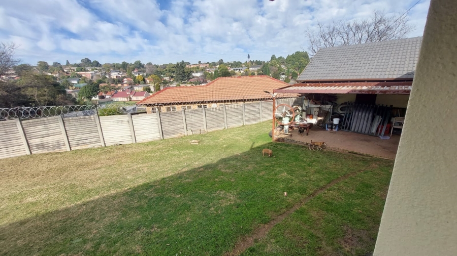 4 Bedroom Property for Sale in Breaunanda Gauteng