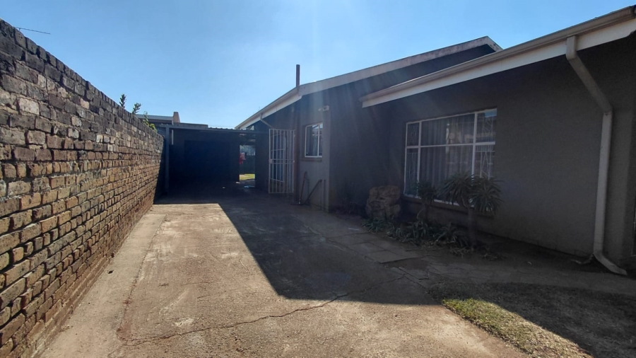 3 Bedroom Property for Sale in Randgate Gauteng
