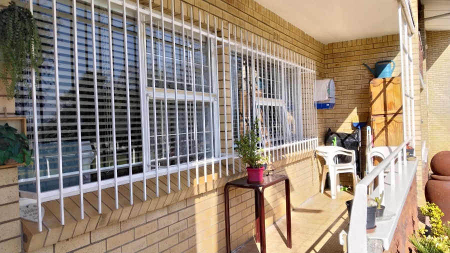 2 Bedroom Property for Sale in Greenhills Gauteng