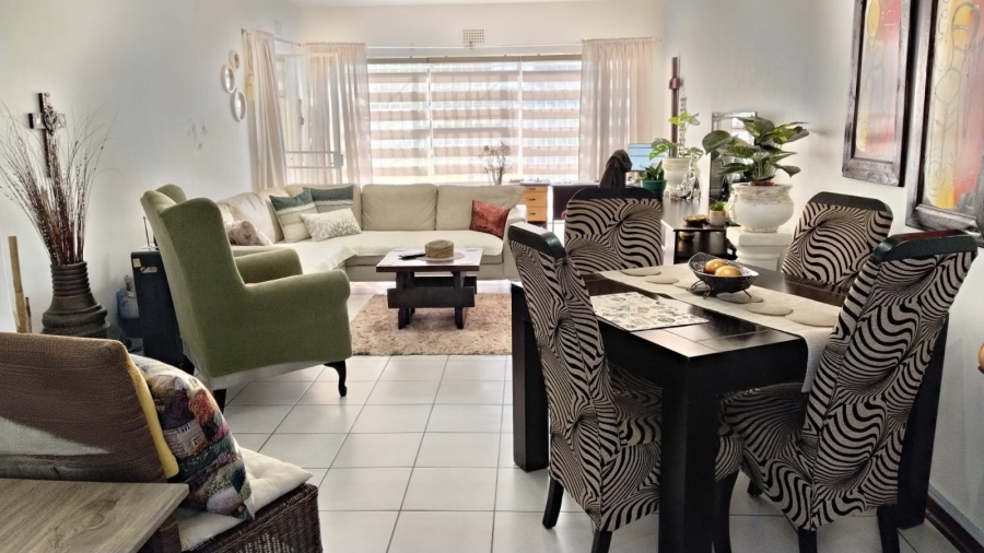 2 Bedroom Property for Sale in Greenhills Gauteng