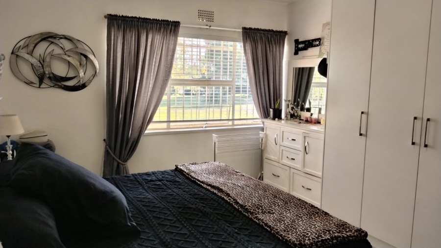 2 Bedroom Property for Sale in Greenhills Gauteng