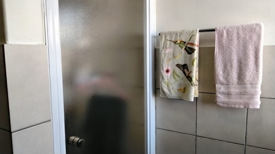 2 Bedroom Property for Sale in Greenhills Gauteng