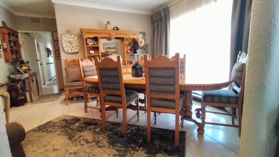 4 Bedroom Property for Sale in Greenhills Gauteng