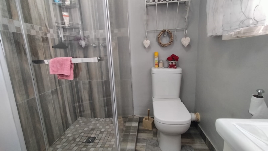 4 Bedroom Property for Sale in Greenhills Gauteng